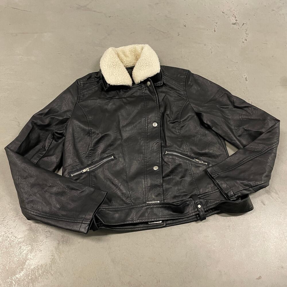 Vintage Y2K Mossimo Sherpa collar motorcycle leather jacket